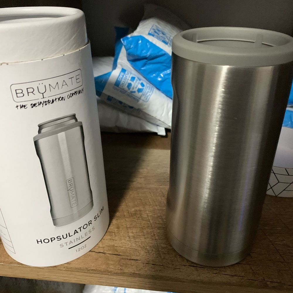NWT Stainless Steel Brumate